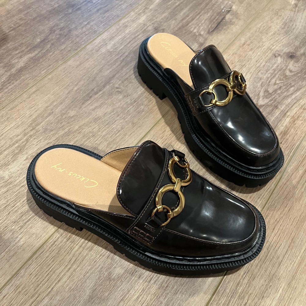 SHOES 👠 - Picture 9 of 10